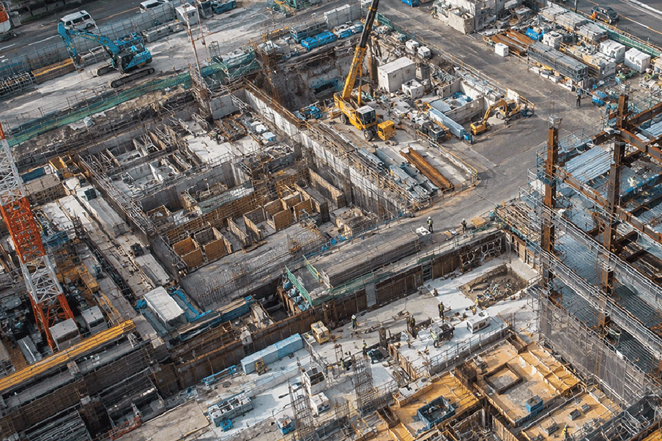 工事現場の作業風景（俯瞰写真）